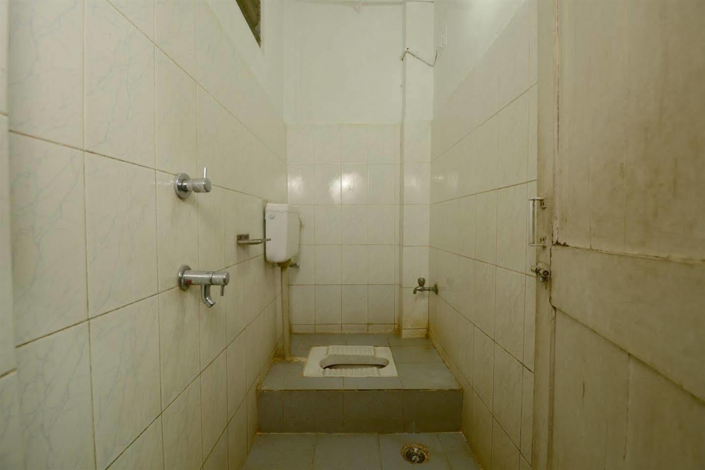 Hotel Janpath Bhubaneswar Extérieur photo